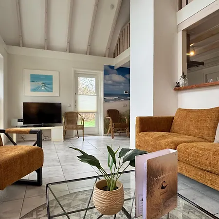 Дом отдыха Sandy 29 Каллантсог